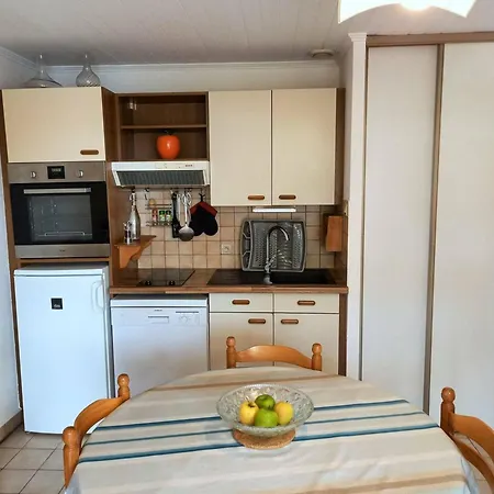 Saint-palais-sur-mer, 2 Pieces, 4 Personnes - Fr-1-305a-30 Apartment Saint-Palais-sur-Mer
